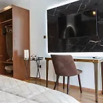 Limani Comfort Rooms Apartment *