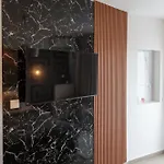 Limani Comfort Rooms Apartment *
