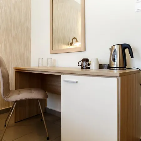 Apartment Limani Comfort Rooms *