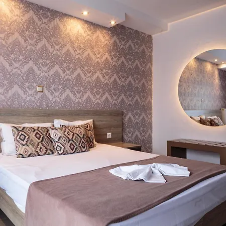 Limani Comfort Rooms Lägenhet *