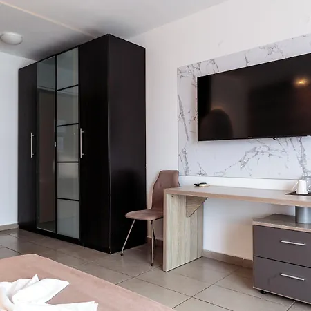 Limani Comfort Apartament *