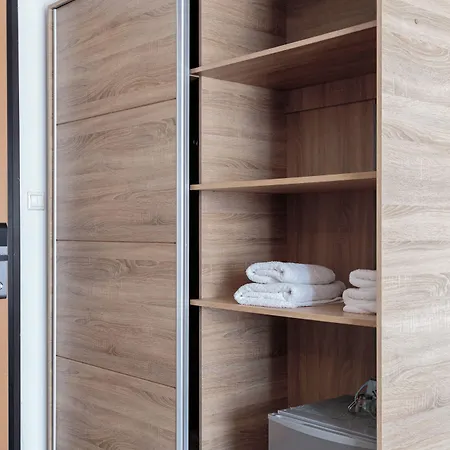 Limani Comfort Apartament *
